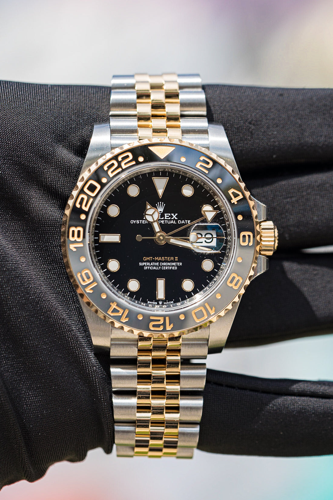 The Exquisite Craftsmanship of Rolex GMT-Master II Yellow Gold 126718 GRNR - A 2023 Masterpiece