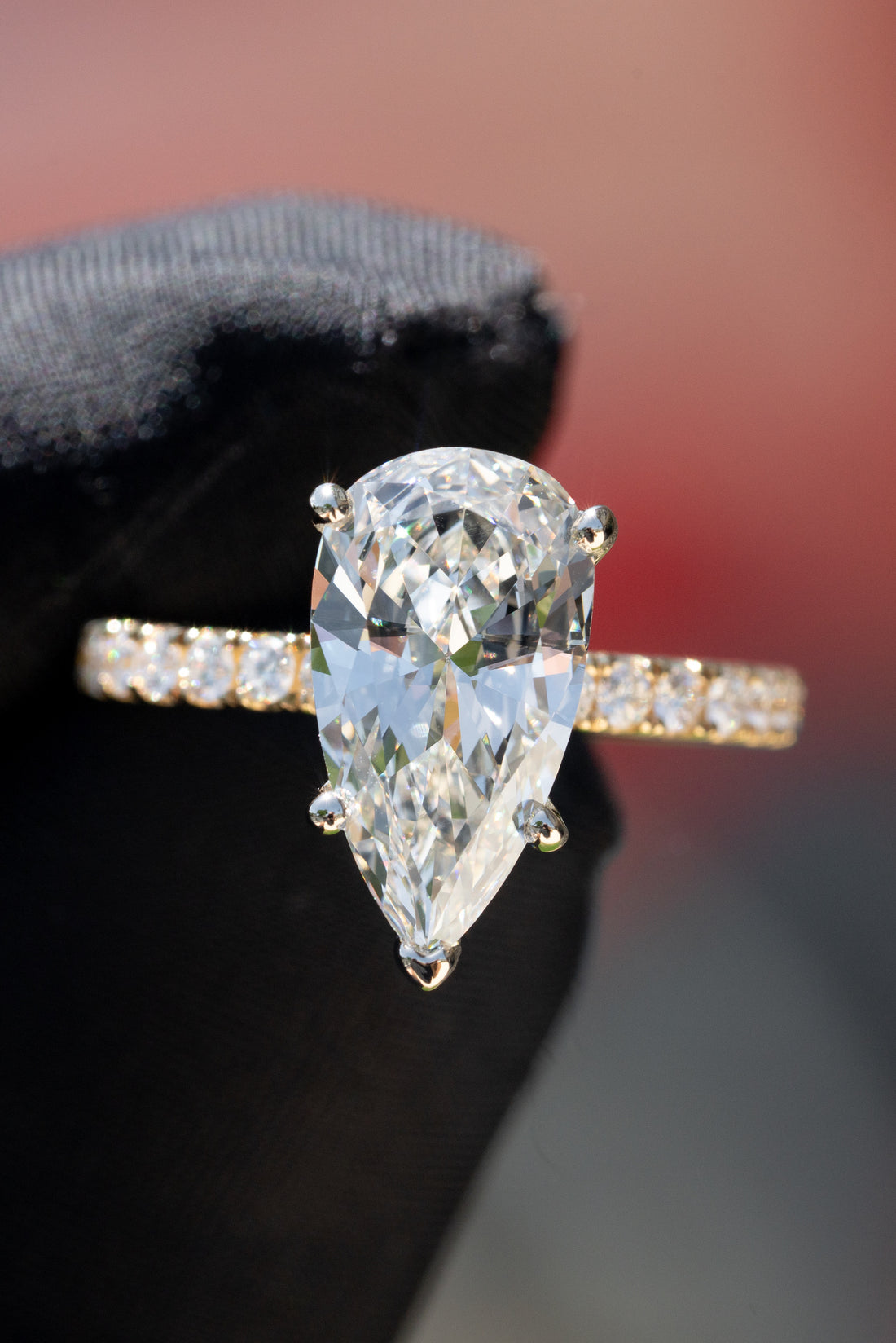 pear-shaped diamond ring eternity band side