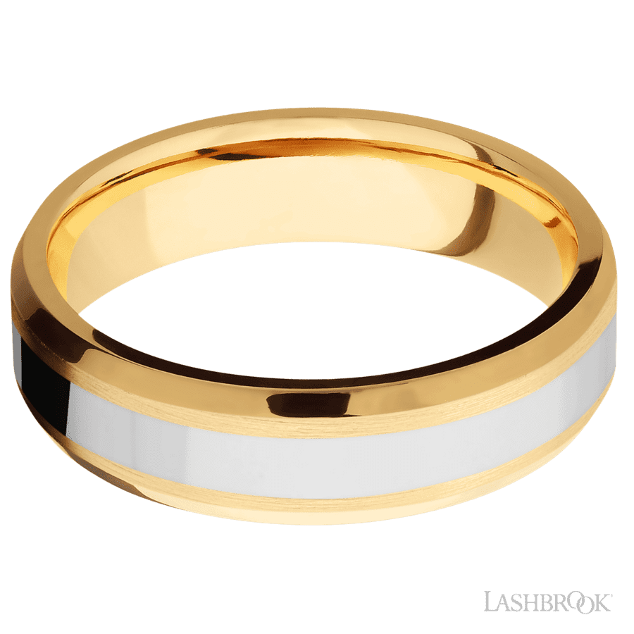Lashbrook 6mm Beveled 14K Yellow Gold Wedding Band — 14K White Gold Inlay