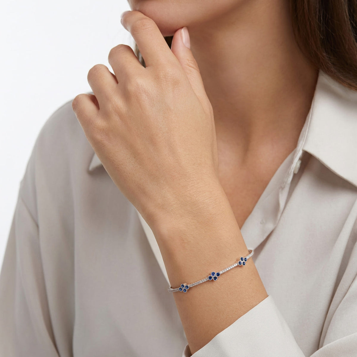 14K White Gold Bangle with Diamond and Sapphire Quatrefoil Stations — Gabriel & Co. BG3969-62W45SA