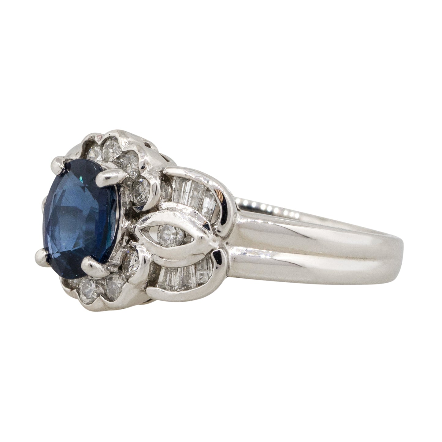 Platinum 1.25ct Oval Sapphire Center 0.47ctw Diamond Cocktail Scalloped Ring