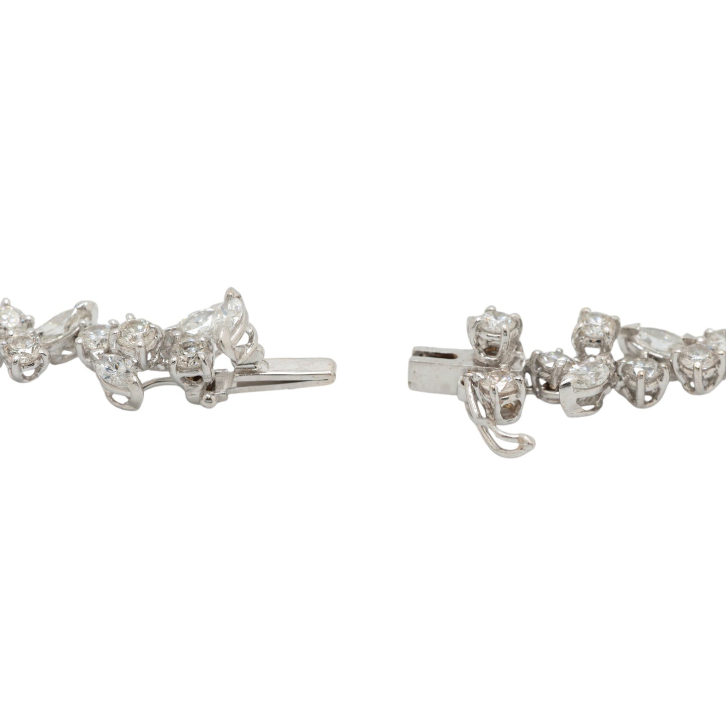 18k White Gold 31.64ctw Natural Diamond Vine Necklace
