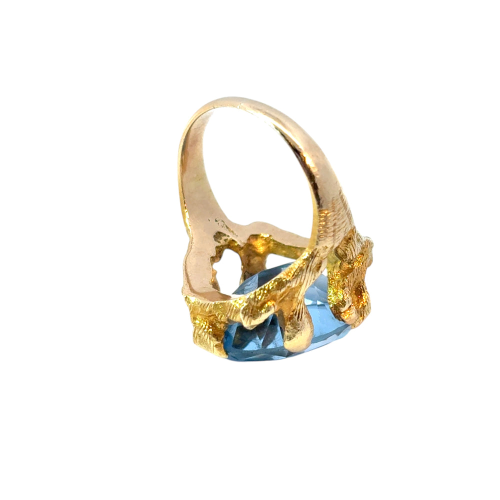 Vintage 14k Yellow Gold Oval Blue Gemstone Ring