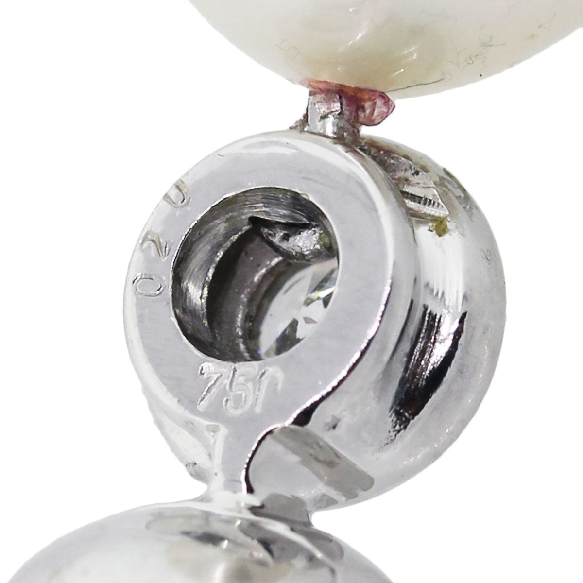 18k White Gold Pearl and Diamond Pendant