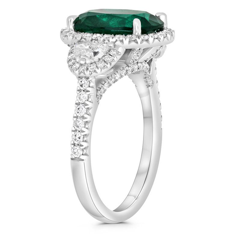 Oval Emerald Ring — view 3
