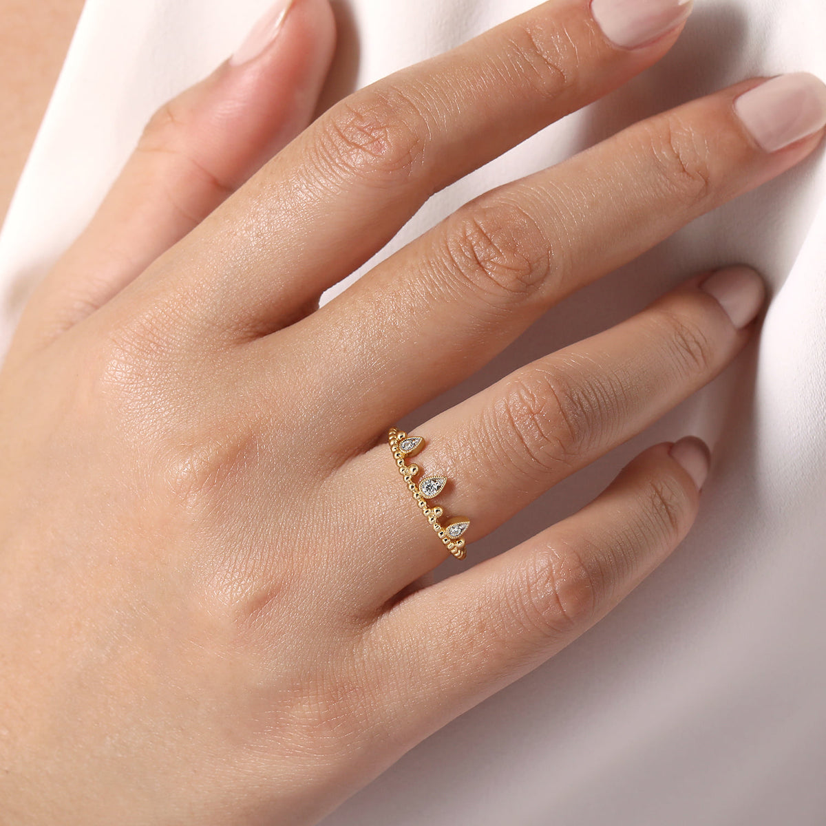 14K Yellow Gold Diamond Crown Bujukan Ring — Gabriel & Co. LR52162Y45JJ