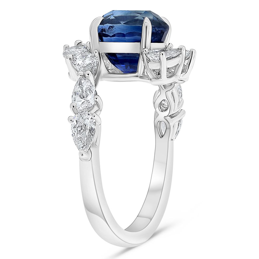 Oval Sapphire Ring — view 4