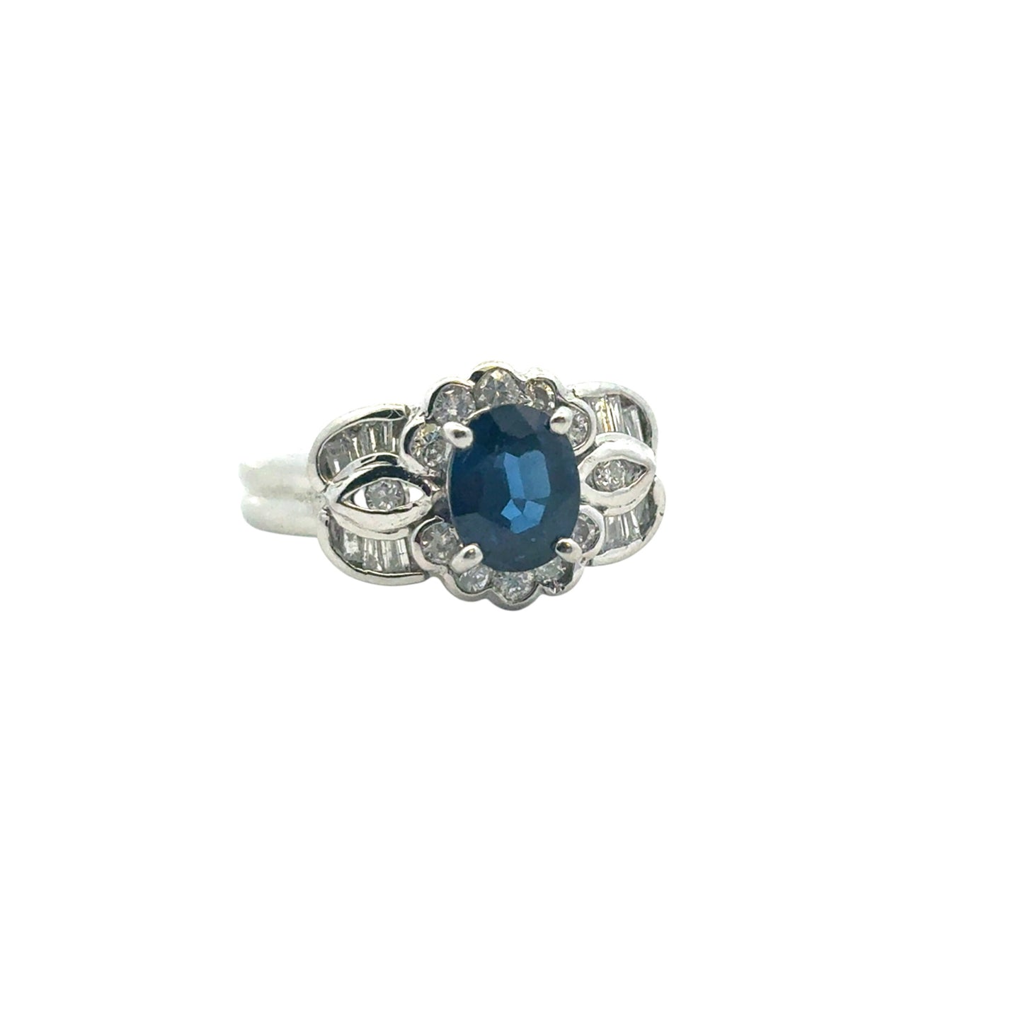 Platinum 1.25ct Oval Sapphire Center 0.47ctw Diamond Cocktail Scalloped Ring