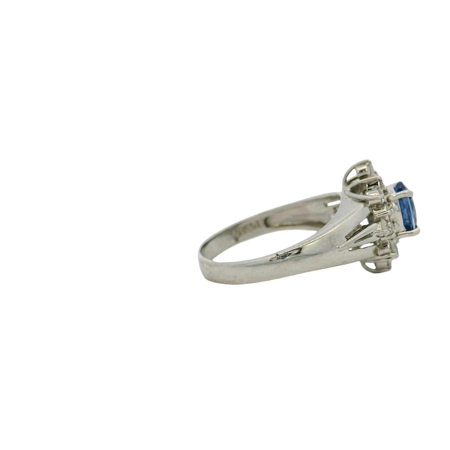 Platinum 0.73ctw Diamond Blue Oval Sapphire Center Cocktail Ring