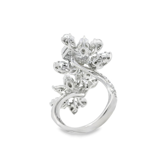 18k White Gold 3.61ctw Natural Diamond Flower Ring