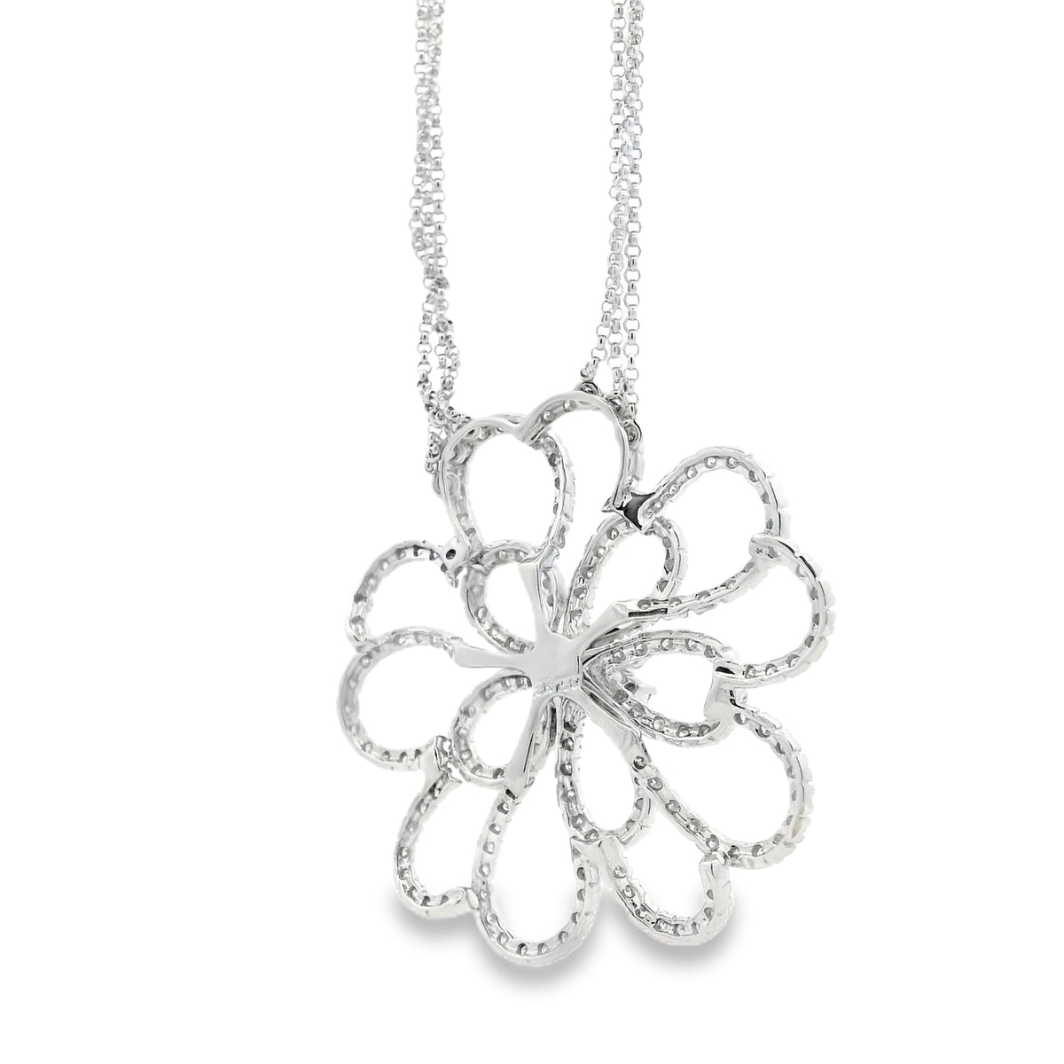 14k White Gold 2.5ctw Round Brilliant Diamond Pavé Floral Pendant Multi-Strand Necklace 18" — clasp detail