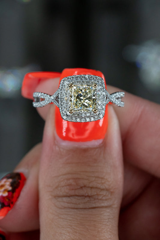 Luxury Halo Ring