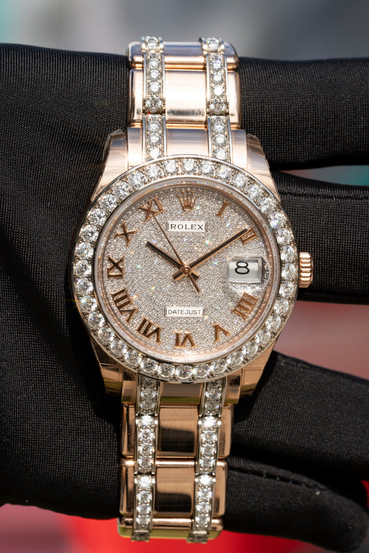 the relationship between Rolex Pearlmaster and Rolex 86285