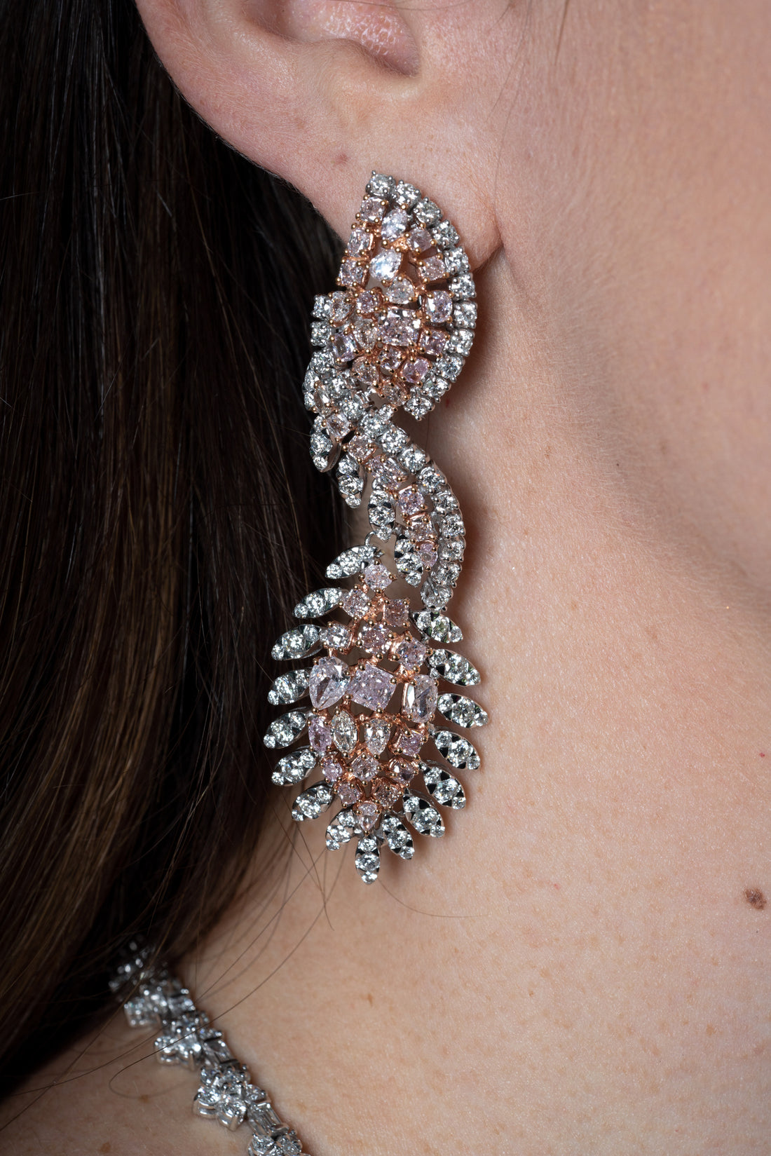 dangle earring image