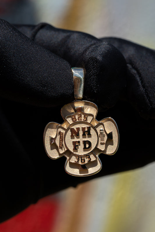 custom necklace by Raymond Lee Jewelers