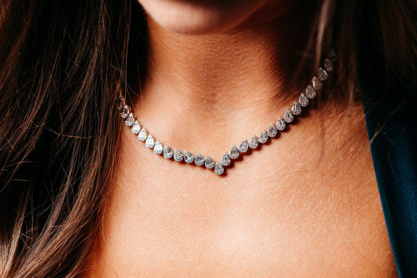 Diamonds as Wearable Wealth: What Makes a Stone Worth Holding Long-Term