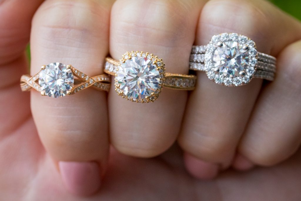 How Do You Get the Best Price When Selling a Diamond Engagement Ring Online or Locally?