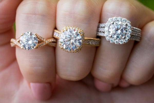 How Do You Get the Best Price When Selling a Diamond Engagement Ring Online or Locally?