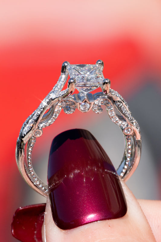 diamond solitaire twisted band glint