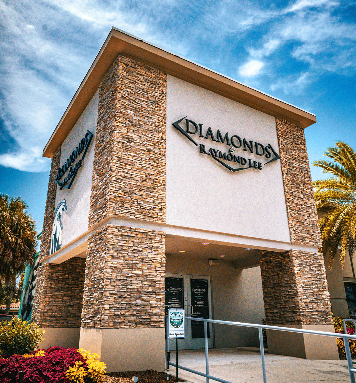 Entrance to the Diamonds By Raymond Lee showroom