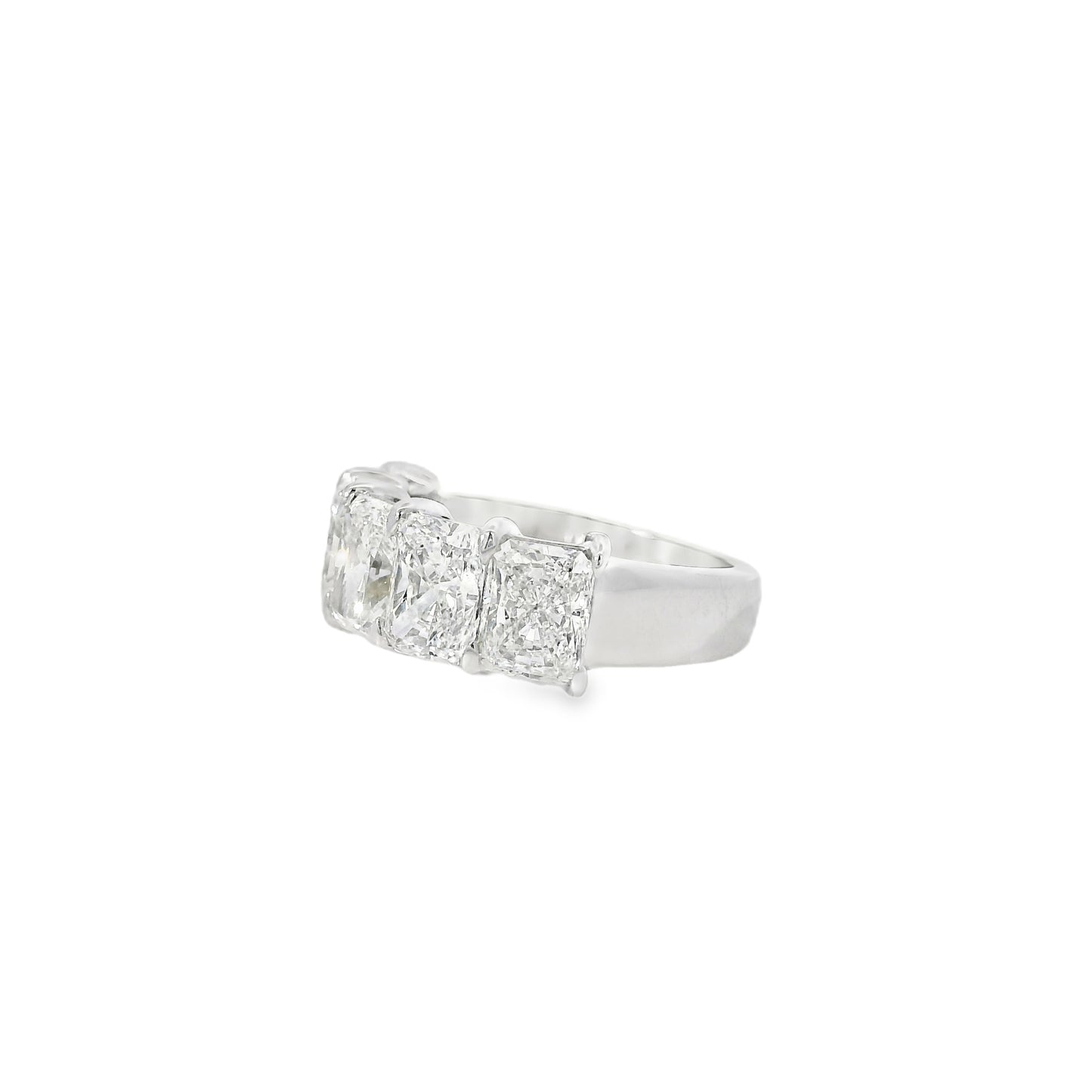 18k White Gold 5.04ctw 5 Stone Diamond Wedding Band