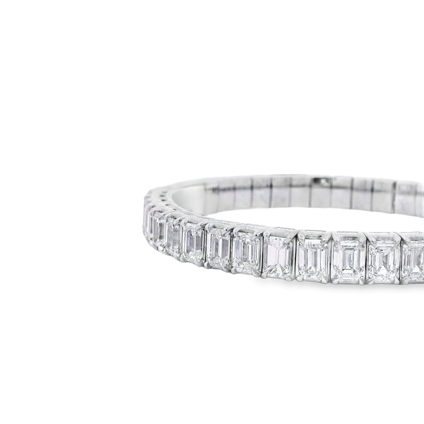 18k White Gold 22.09ctw Emerald Diamond Eternity Bracelet