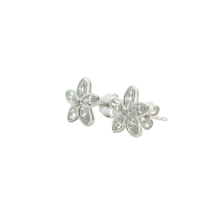 14k White Gold 0.96ctw Diamond Flower Shaped Stud Earrings