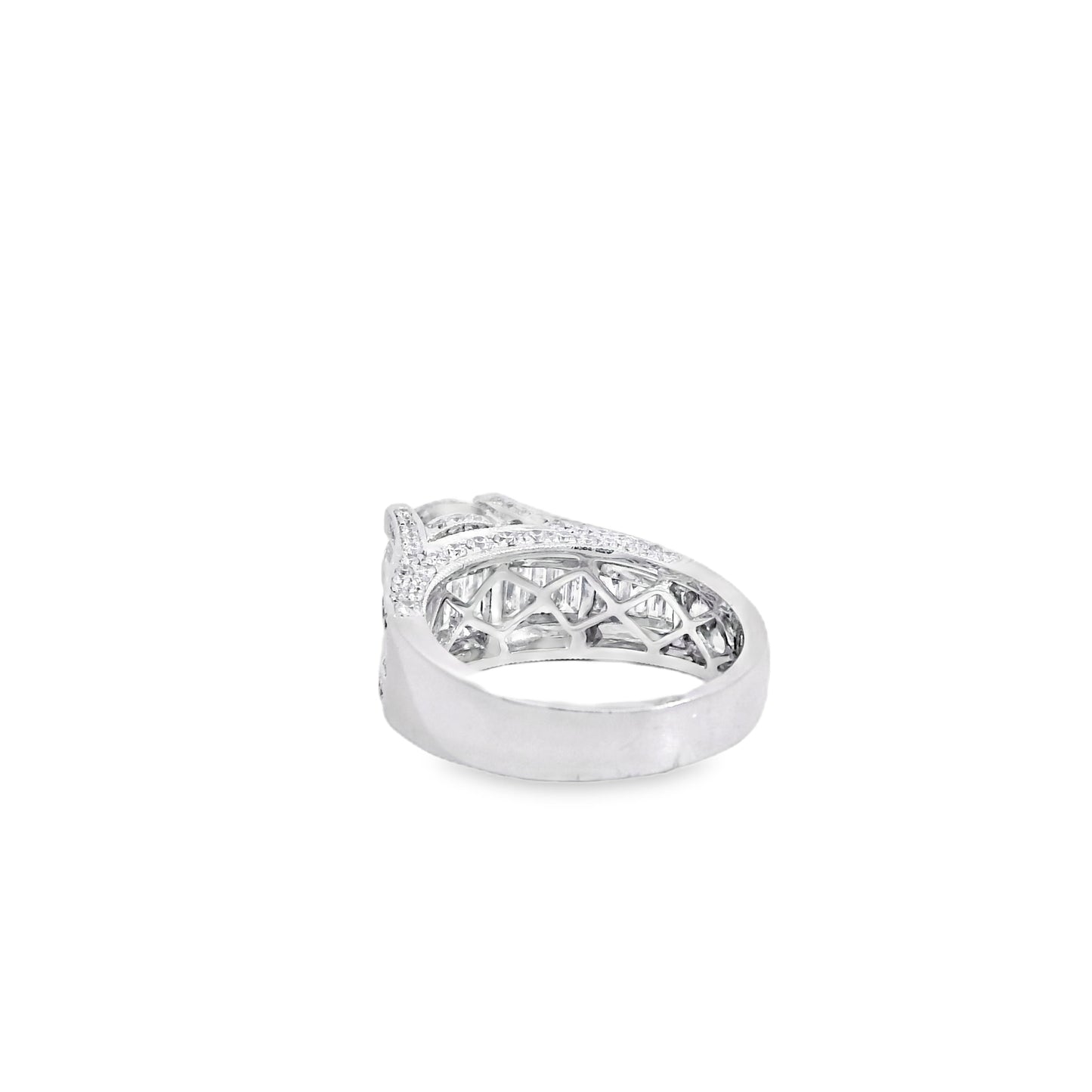 14k White Gold 1.67ct Round Brilliant and Baguette Diamond Engagement Ring