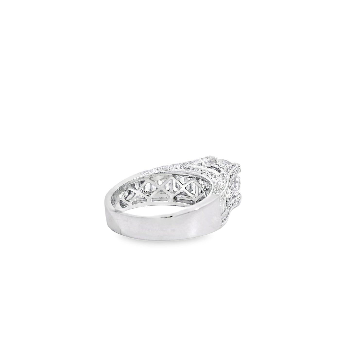 14k White Gold 1.67ct Round Brilliant and Baguette Diamond Engagement Ring