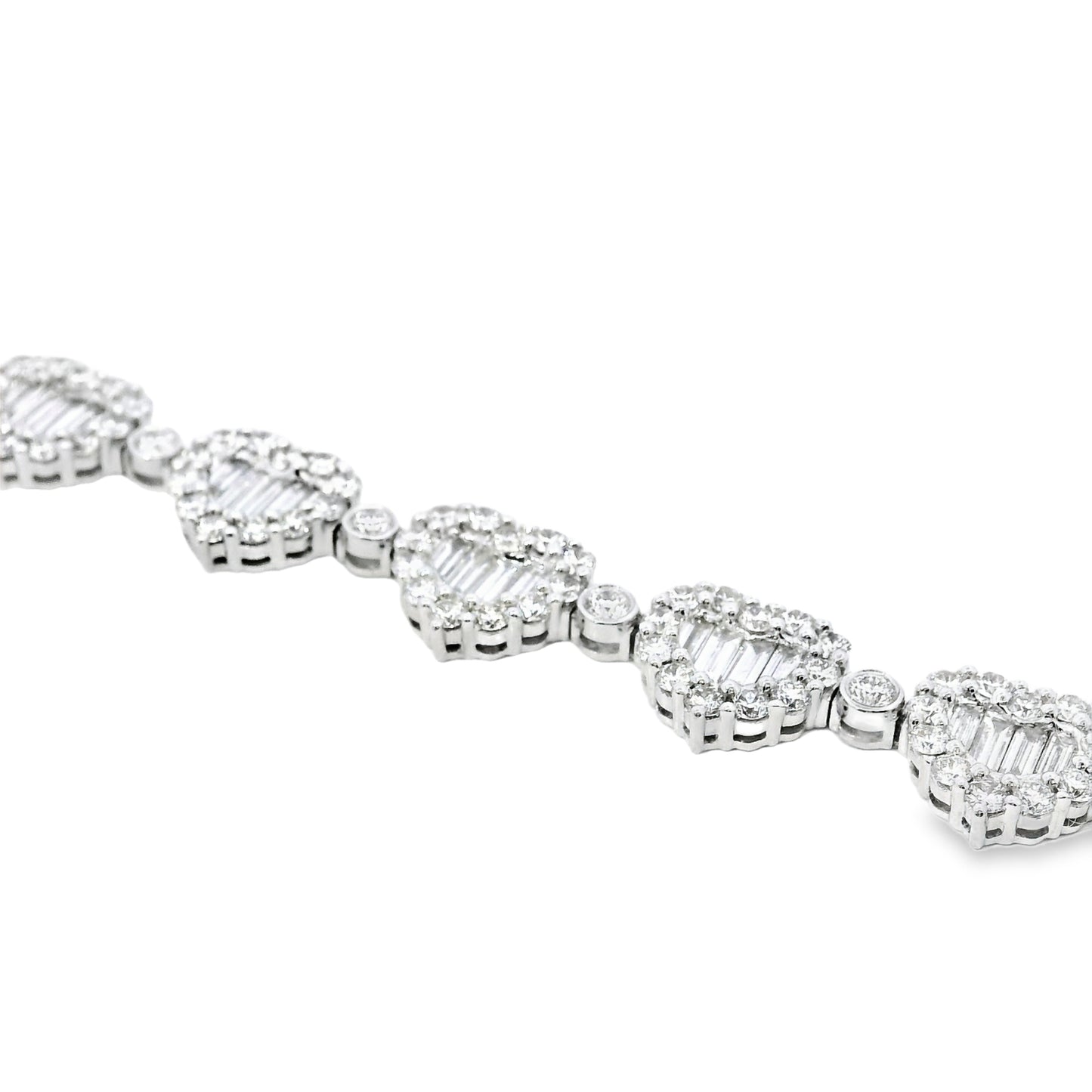 18k White Gold 25.47ctw Mixed Cut Diamond Heart-Shaped Tennis Bracelet