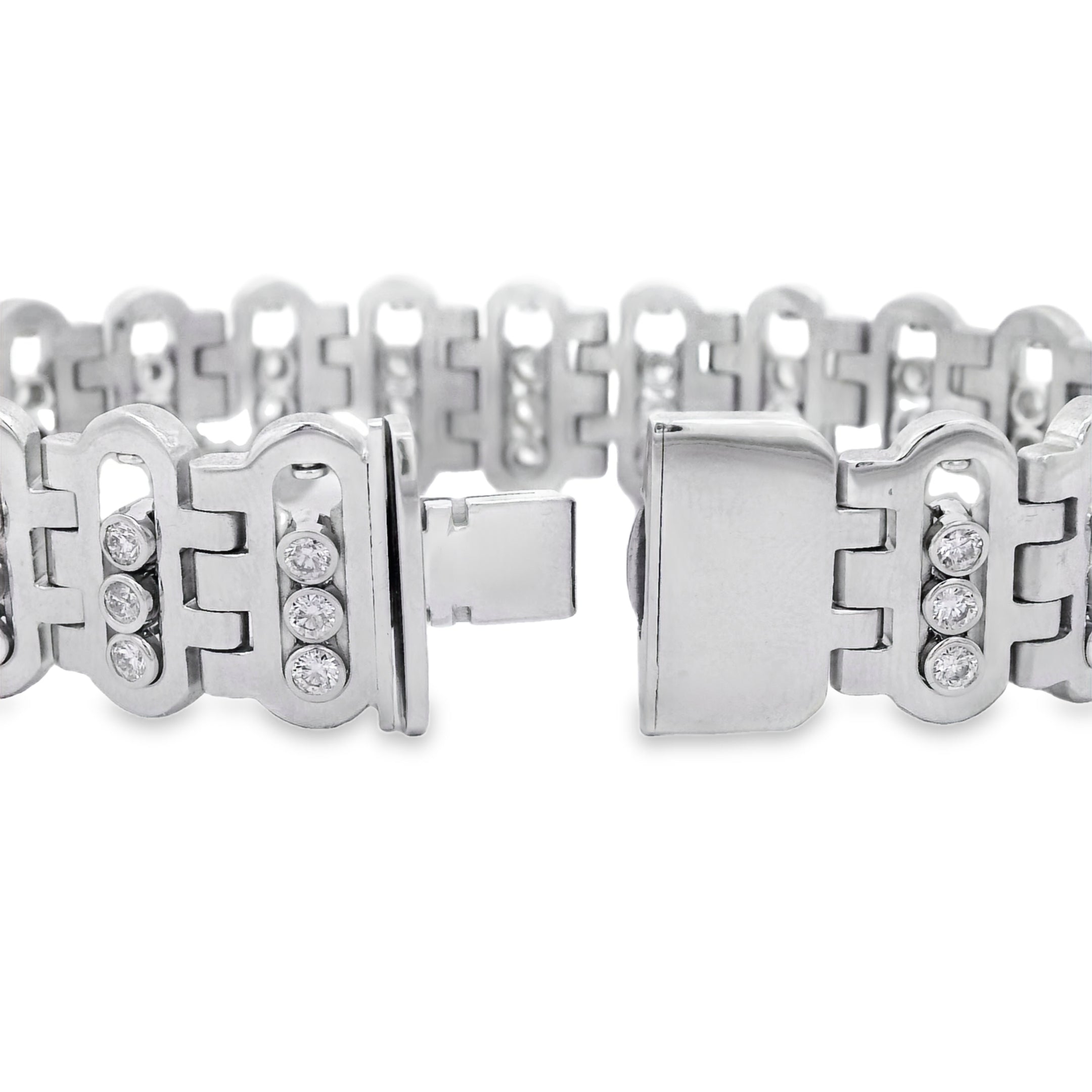 14k White Gold 3.25ctw Link Bracelet set With Diamonds