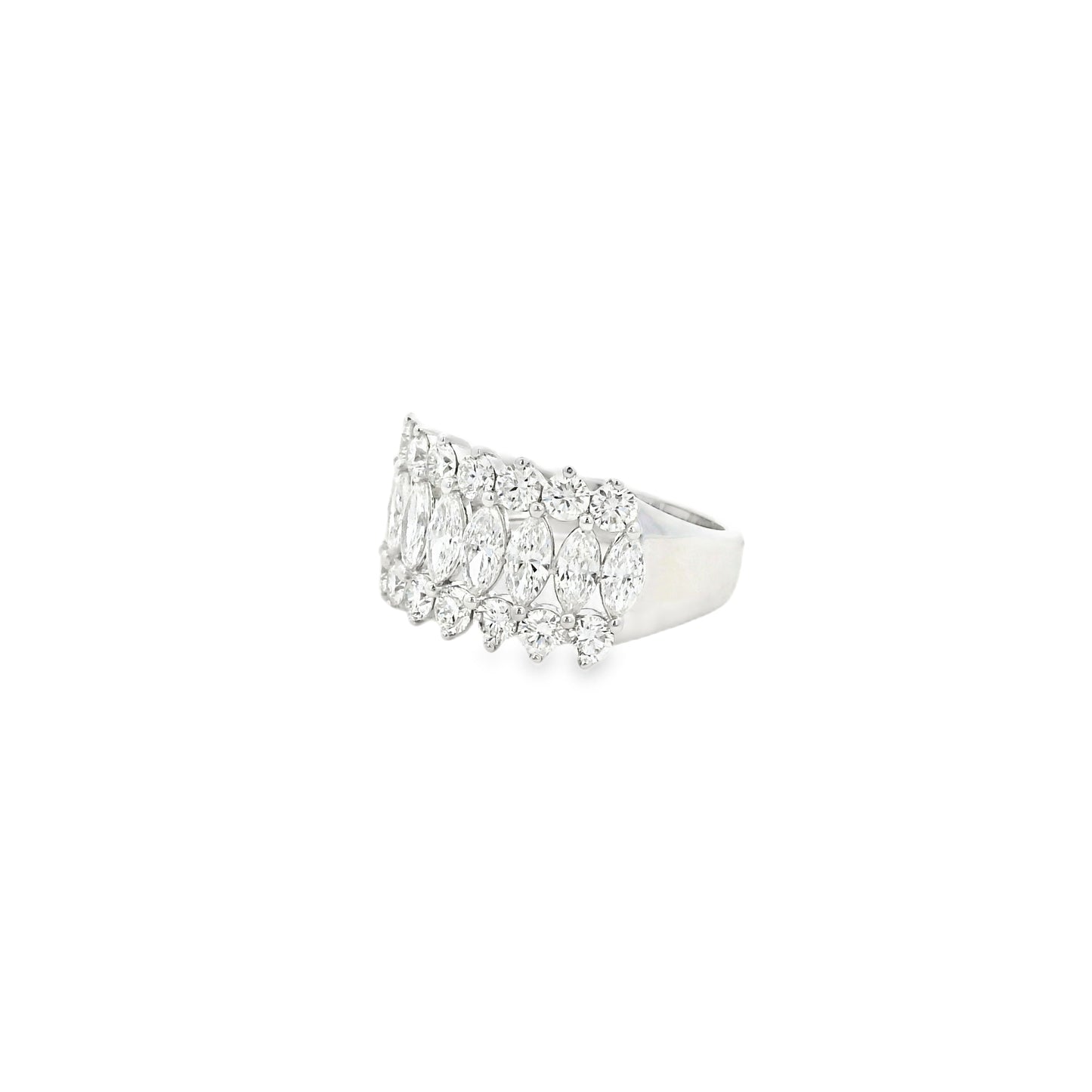 14k White Gold 1.00ctw Marquise Cut and 1.00ctw of Round Brilliant Diamonds Ring
