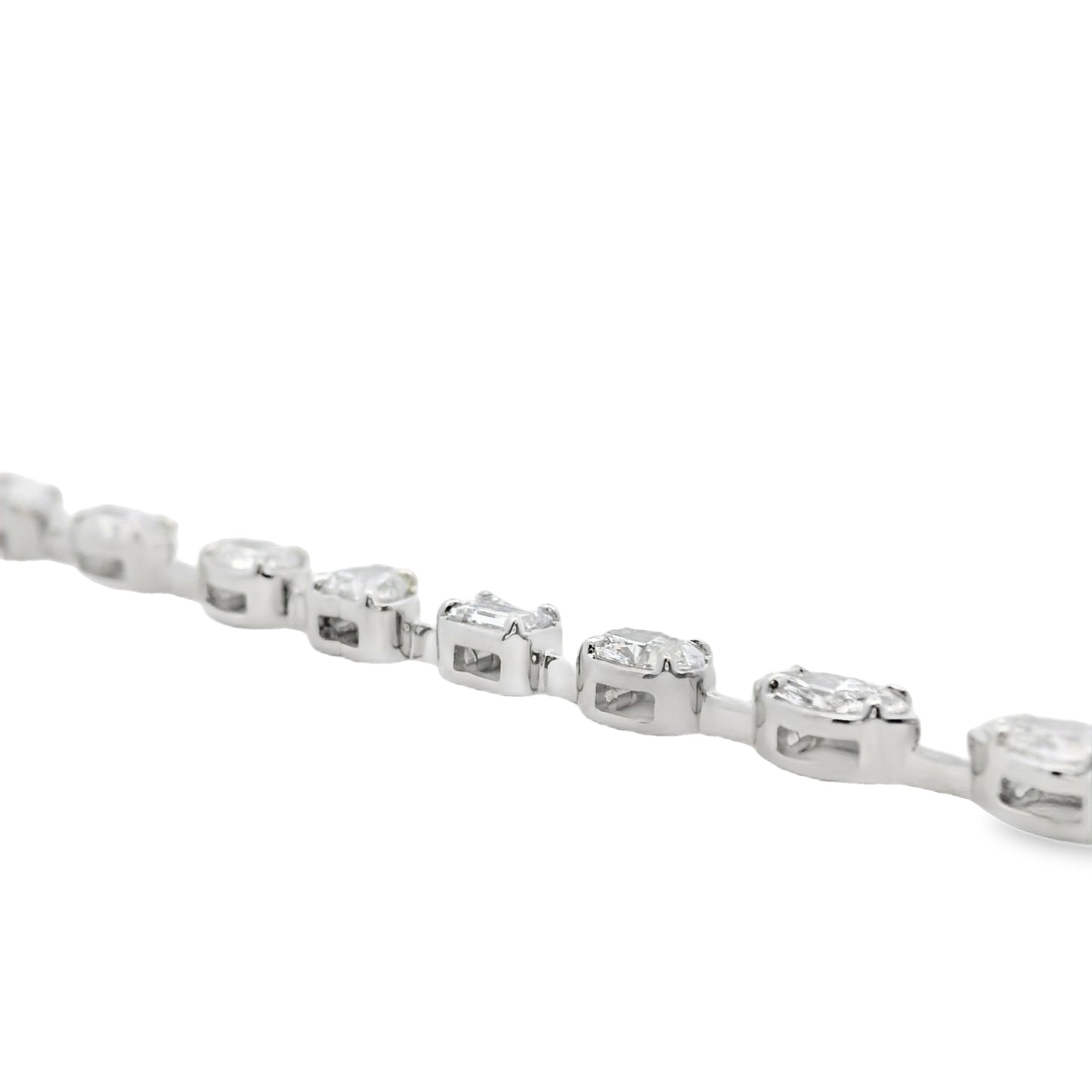 18k White Gold 6.39ctw Natural Mixed Cut Diamond Tennis Bracelet