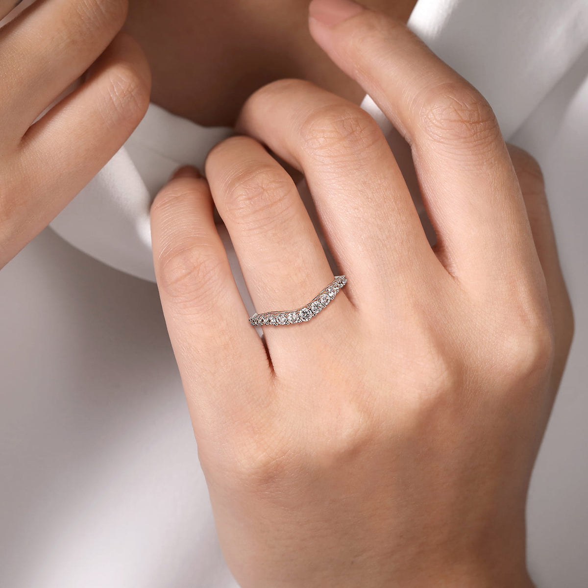 Curved Platinum Shared Prong Diamond Wedding Band — Gabriel & Co. AN10959PT4JJ