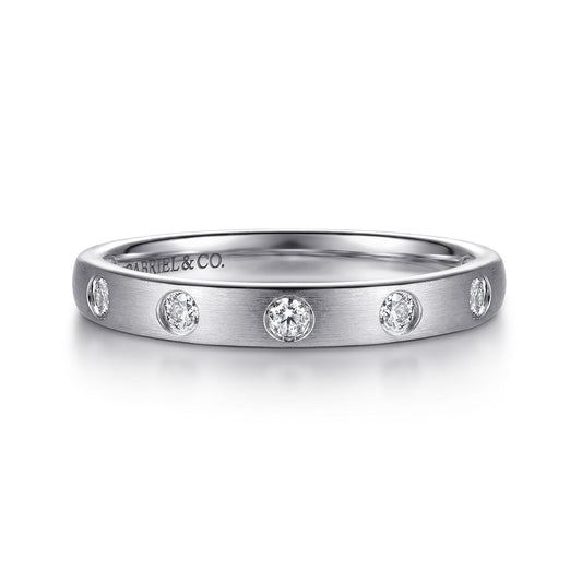 14K White Gold Flush Set Round 7 Stone Diamond Anniversary Band — Gabriel & Co. AN16793W44JJ