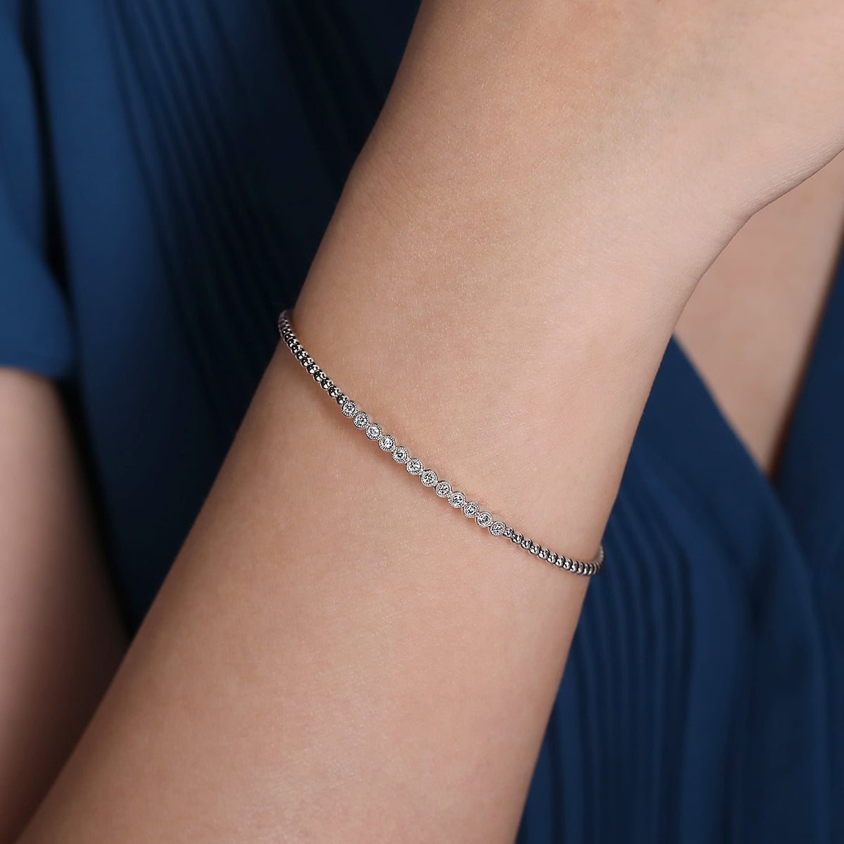 14K White Gold Bujukan Bead Diamond Bangle — Gabriel & Co. BG4118-62W45JJ