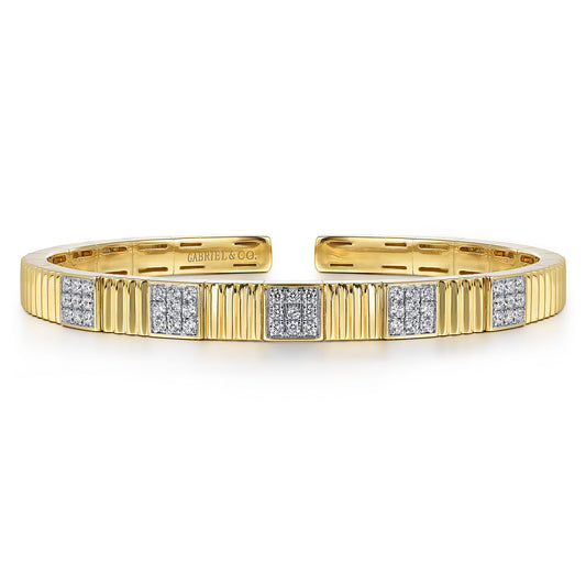 14K Yellow Gold Demure Diamond Bangle Scallop Texture — Gabriel & Co. BG4588-62Y45JJ