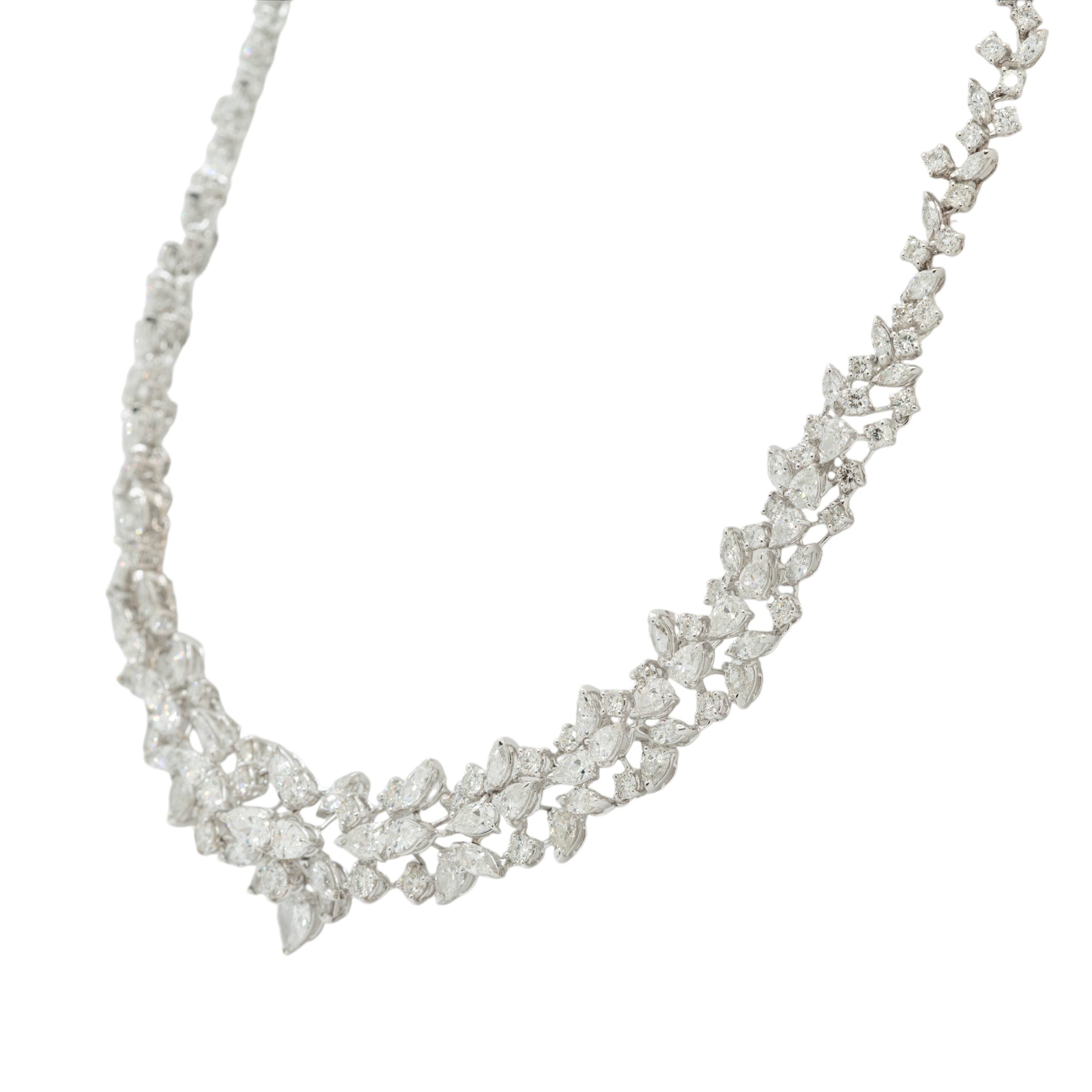 18k White Gold 31.64ctw Natural Diamond Vine Necklace
