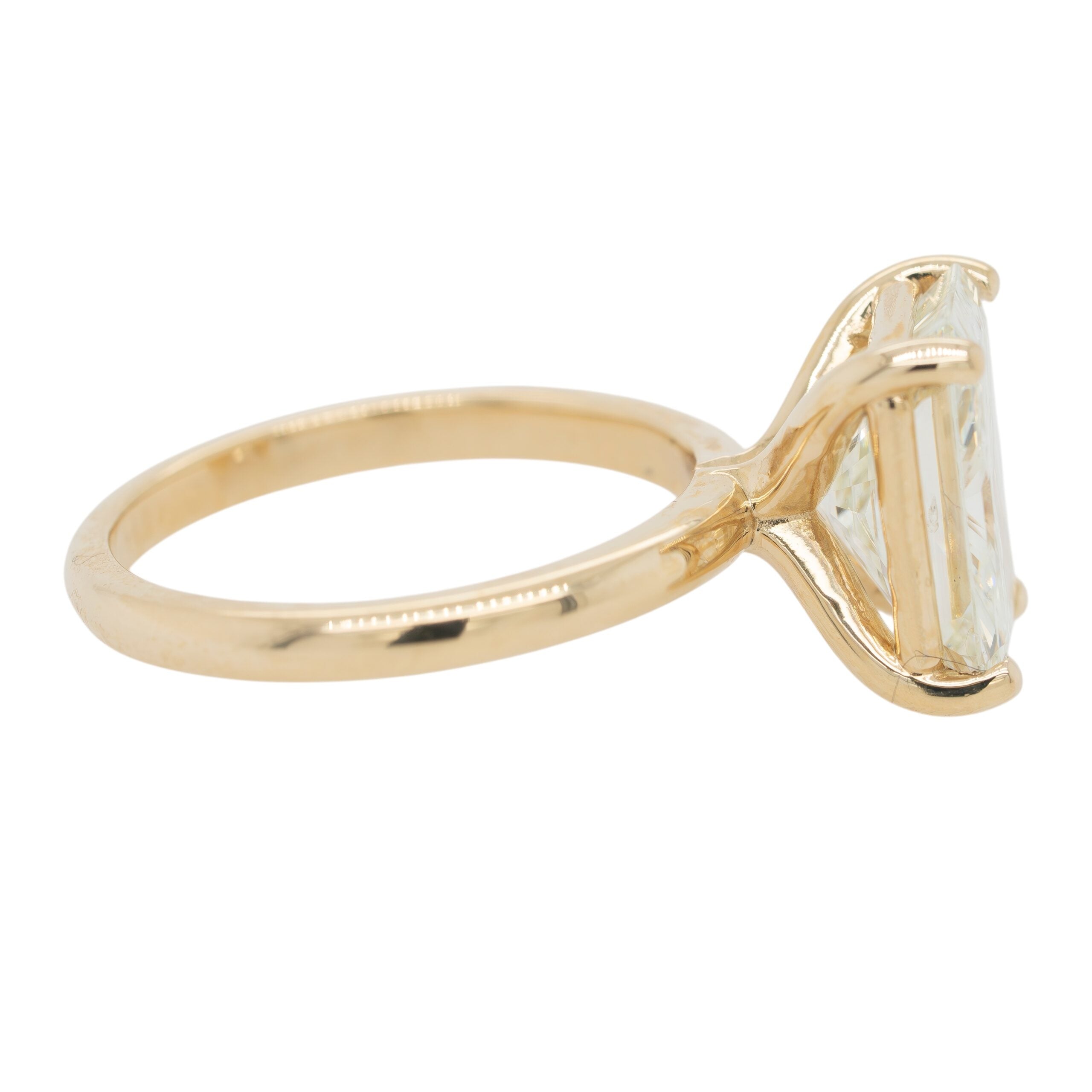 14k Yellow Gold GIA Certified 4.01ct Radiant-Cut Natural Diamond Solitaire Ring