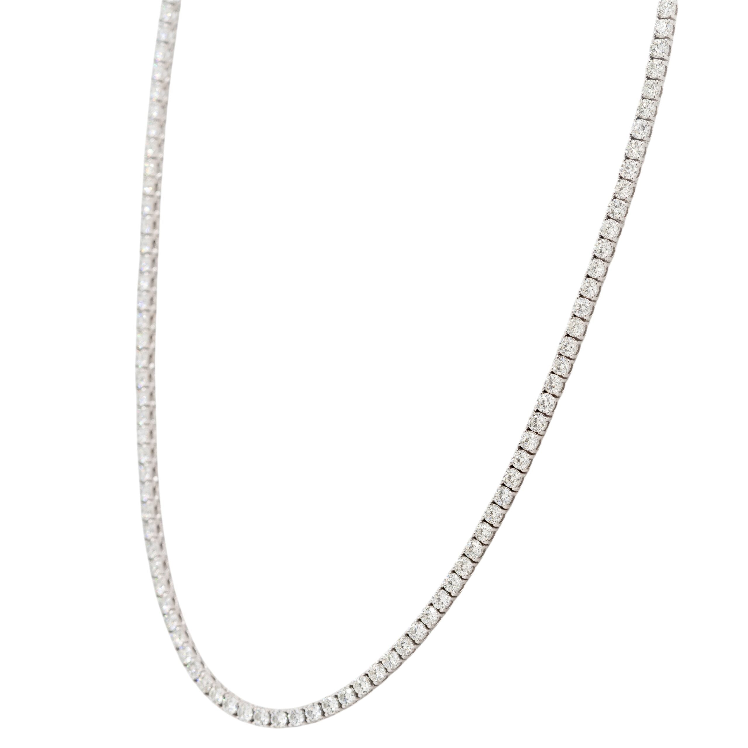 18k White Gold 11.77ctw Natural Diamond Tennis Necklace