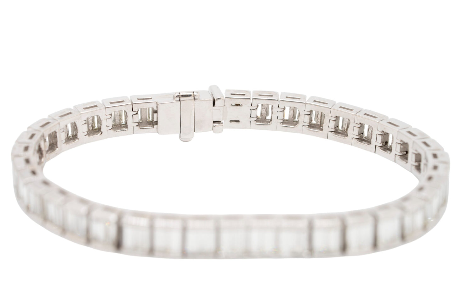 18k White Gold GIA Certified Baguette Diamond Tennis Bracelet