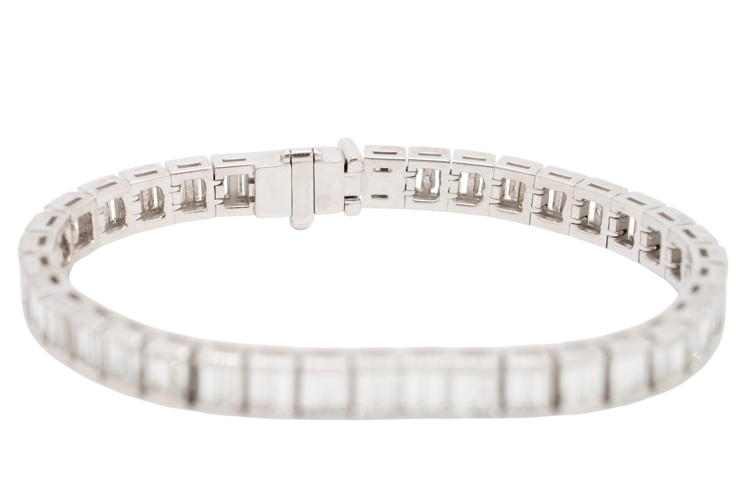 18k White Gold GIA Certified Baguette Diamond Tennis Bracelet