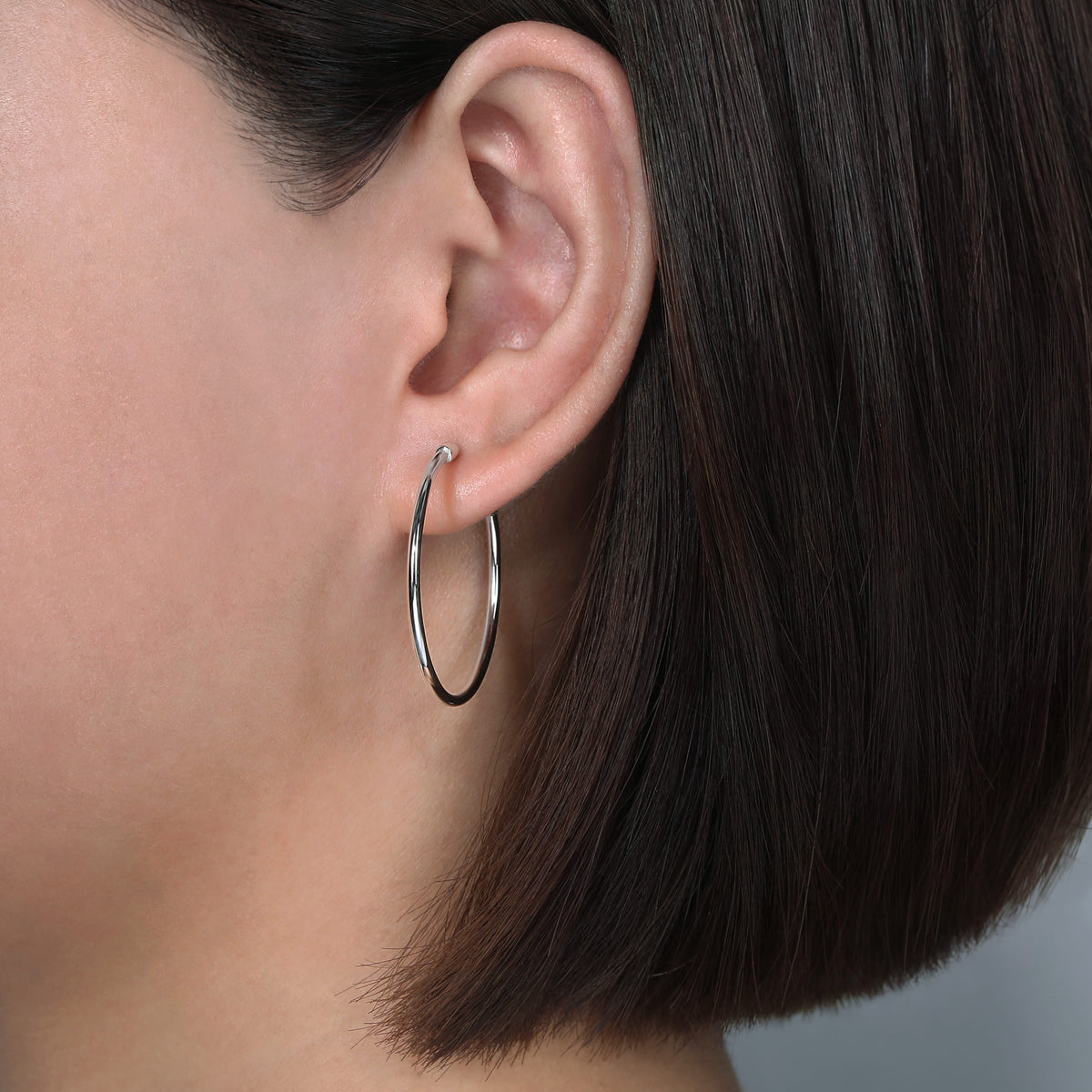 14K White Gold 30mm Round Classic Hoop Earrings — Gabriel & Co. EG13602W4JJJ