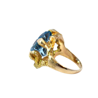 Vintage 14k Yellow Gold Oval Blue Gemstone Ring