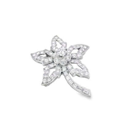 Platinum Star Brooch Featuring a Delicate Floral Design with a Round Brilliant Diamond