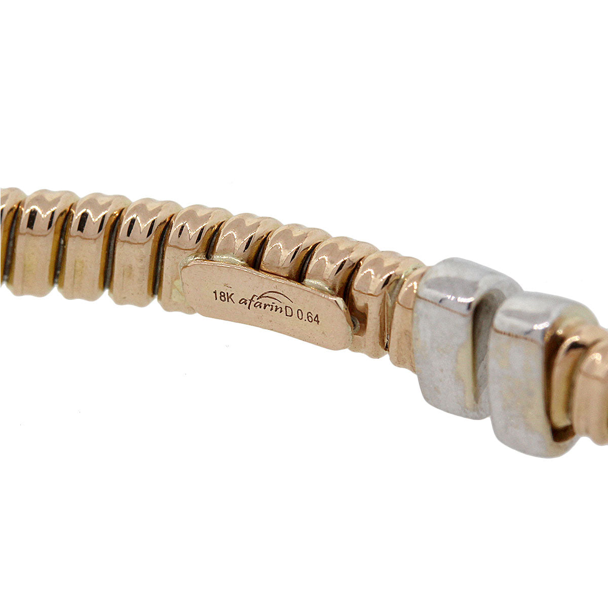 18k Two Tone 0.64ctw Diamond Ribbed Bangle Bracelet