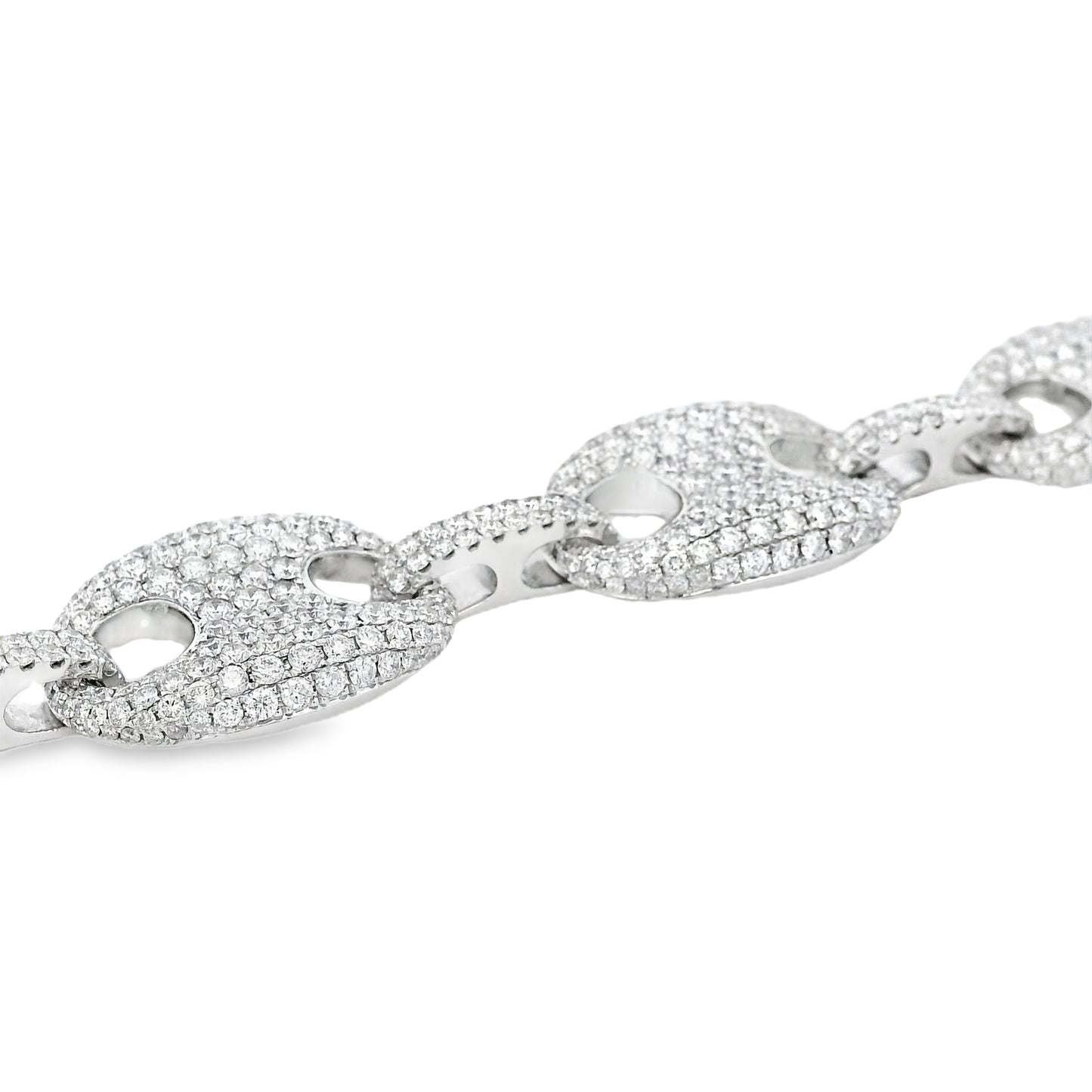 18k White Gold 16.05ctw Gucci Link Diamond Bracelet