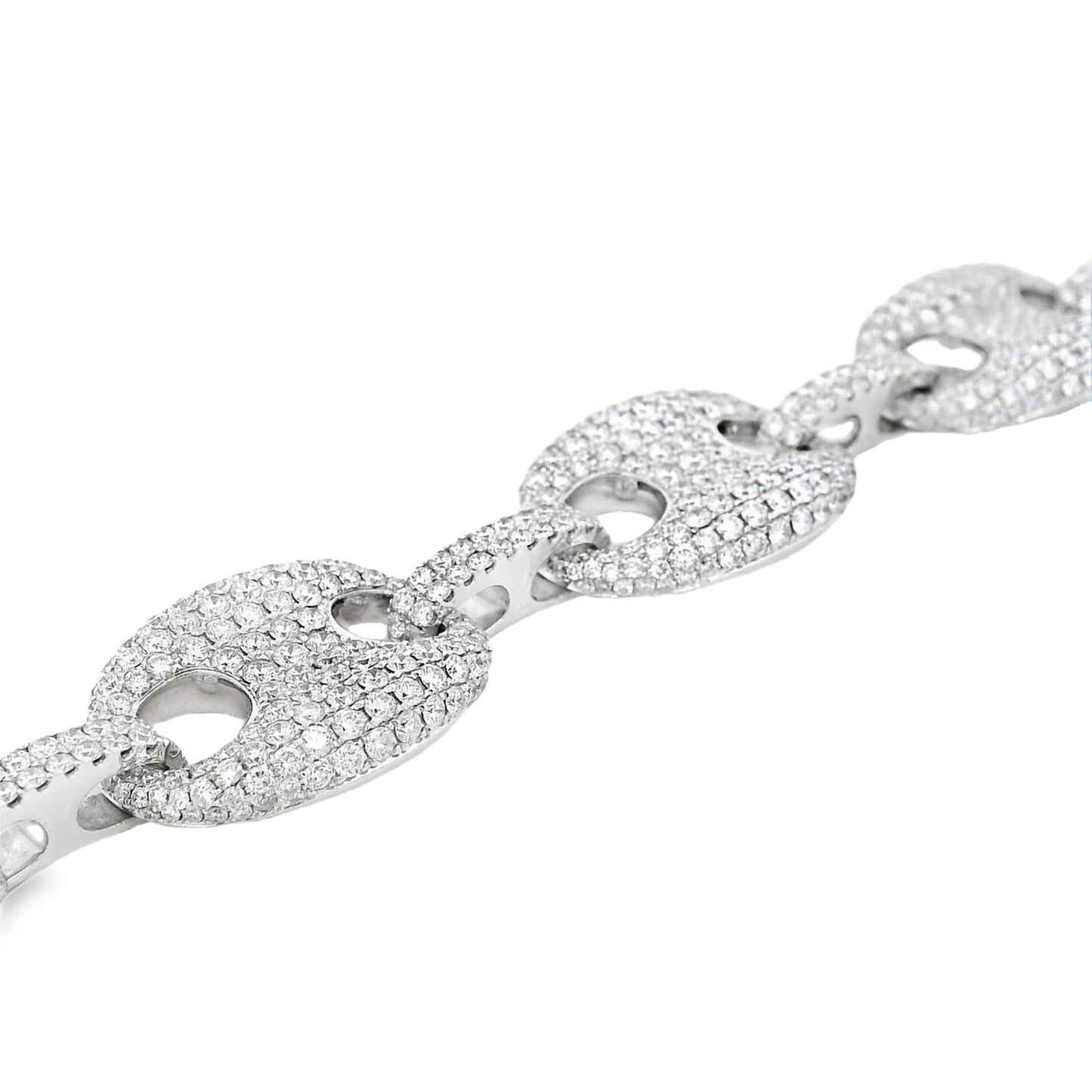 18k White Gold 16.05ctw Gucci Link Diamond Bracelet