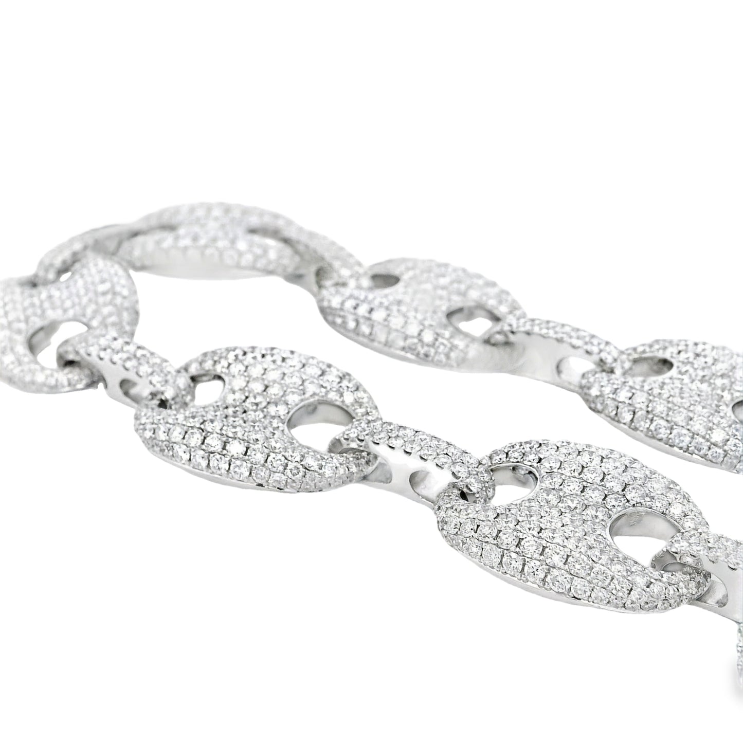 18k White Gold 16.05ctw Gucci Link Diamond Bracelet