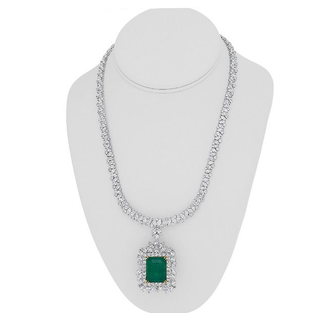24.42 ct Emerald and Diamond Necklace — view 2